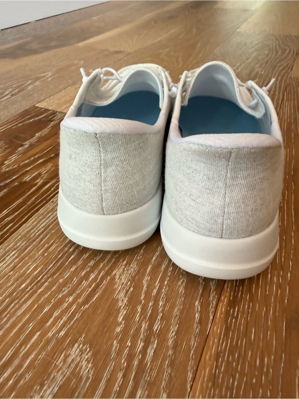 Skechers Women's GO WALK Joy slip-in sneakers in a white or silver color size 9 - Picture 4 of 11